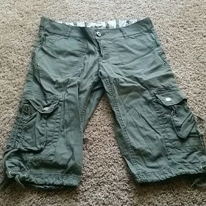 Refuge cargo shorts