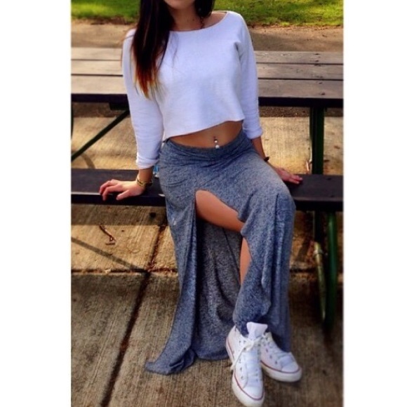 Long maxi skirt with slit