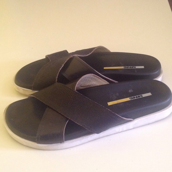 black leather sandals (slides)