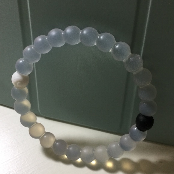 Clear lokai
