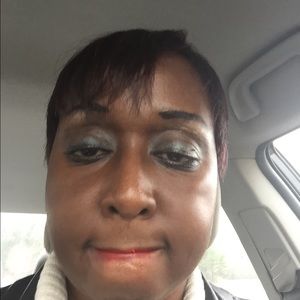 Meet your Posher, Cecilia