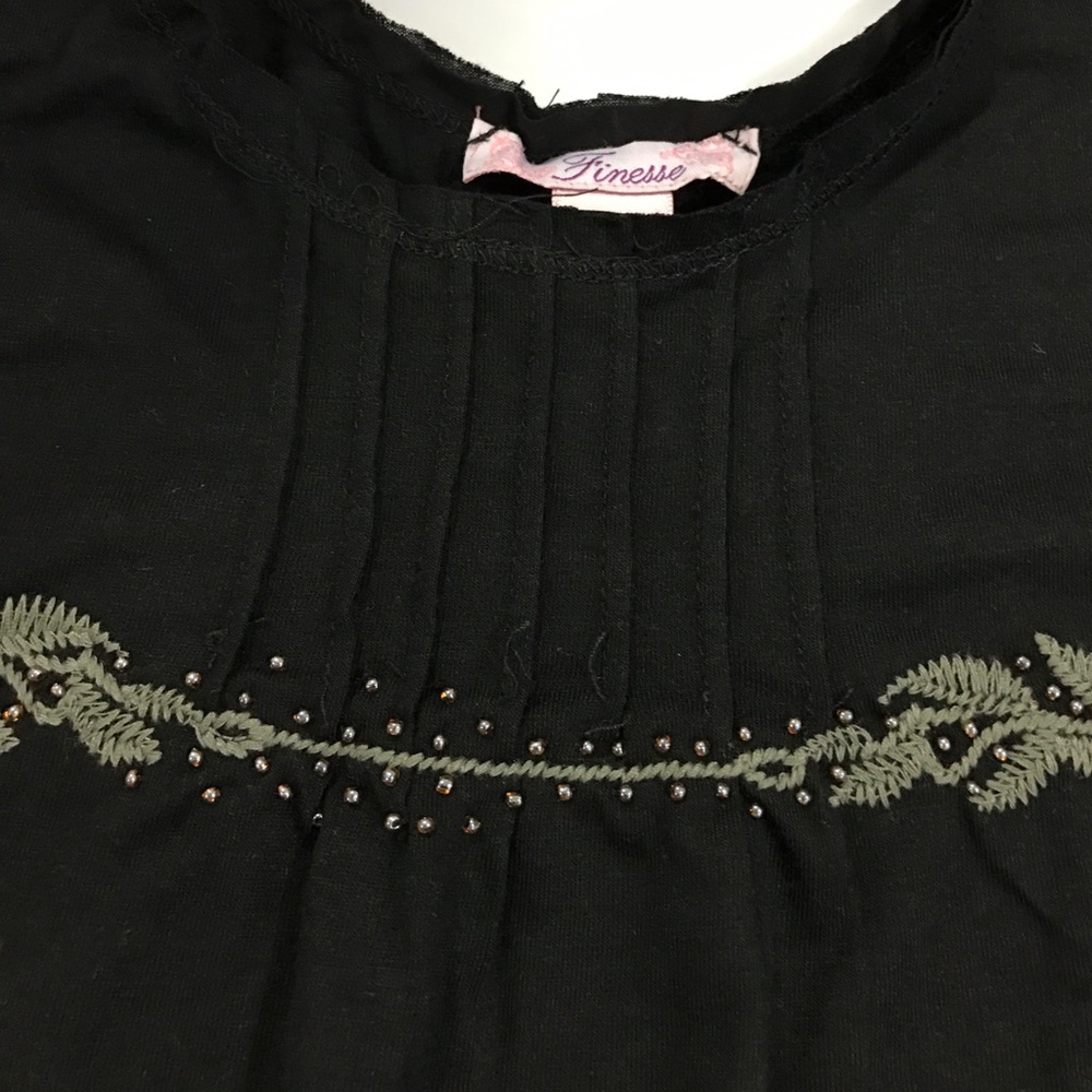 Black tank top with flare.FINAL CLEARANCE - Picture 6 of 7