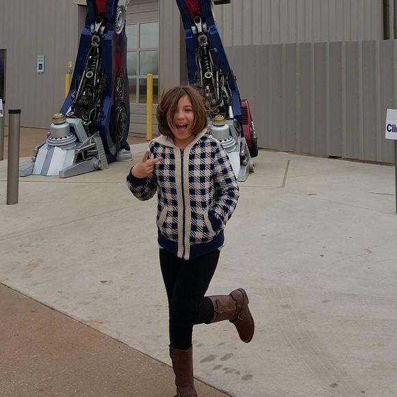 Meet your Posher, Angi