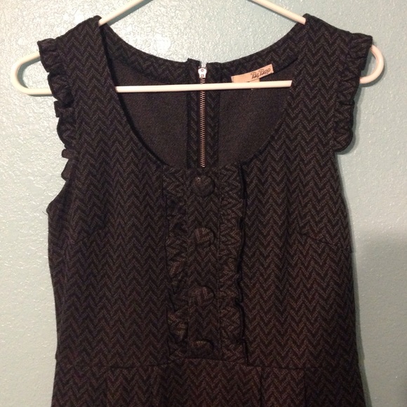 Dress - Picture 2 of 4