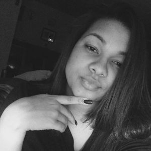 Meet your Posher, Adriana