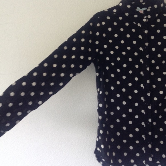 Polk a dot button up - Picture 2 of 3