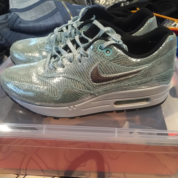 Nike Shoes - Special edition Air Max