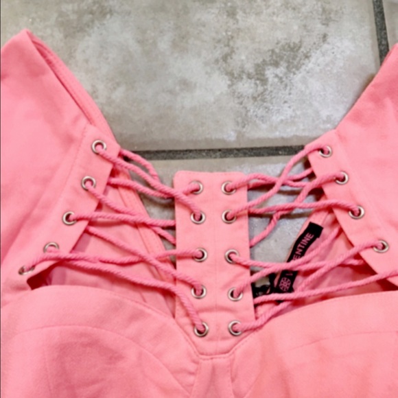 Hot to trot! Pretty pink lace up tank! - Picture 4 of 4