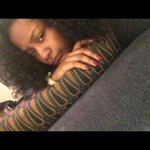 Meet your Posher, Simone