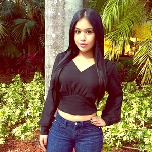 Long sleeve black top