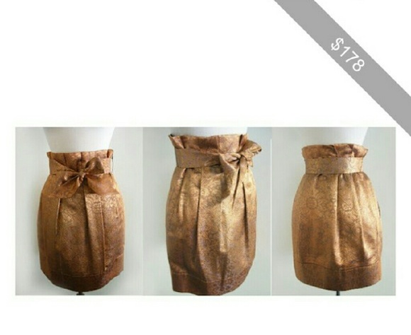 Metallic Gold brocade BCBG pleated skirt.
