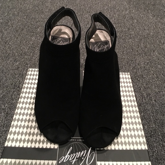 Vintage by Jeffrey Campbell