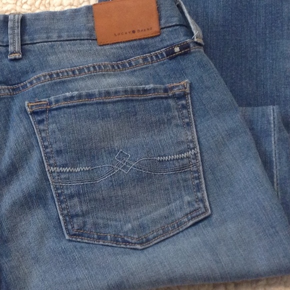 ๐ซHP๐ซLucky Brand Sweet Jeans Bootcut 26 - Picture 4 of 6