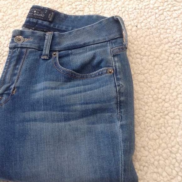 ๐ซHP๐ซLucky Brand Sweet Jeans Bootcut 26 - Picture 5 of 6