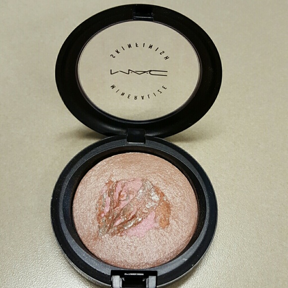 MAC Limited Edition Semi Precious Crystal Pink