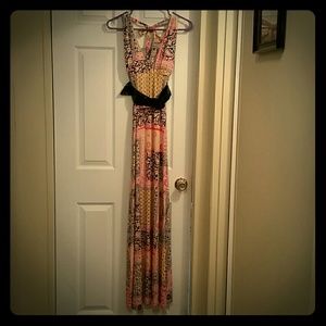 Really pretty XOXO maxi dress (belted)