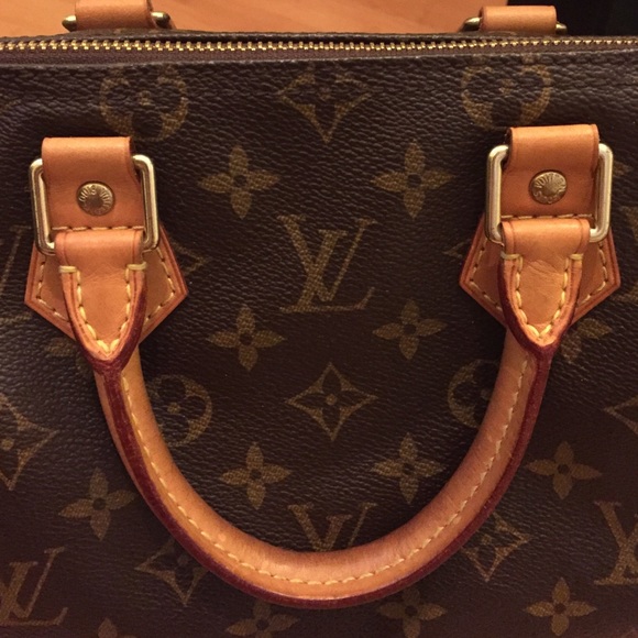 Authentic Louis Vuitton Speedy 25 - Picture 2 of 4