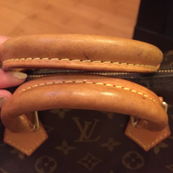 Authentic Louis Vuitton Speedy 25 - Picture 3 of 4