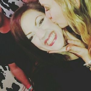 Meet your Posher, Nikki