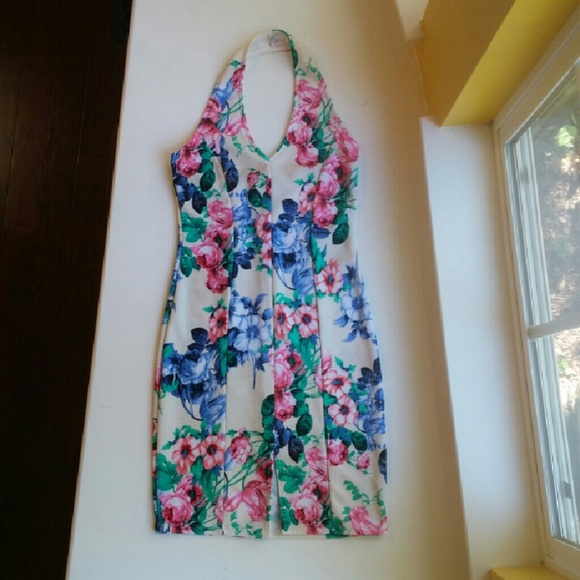 Floral Halter Mini Dress - Picture 4 of 4