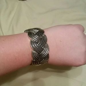 New york and company silver metal bracelet bangle