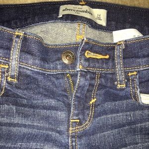 Straight cut abercombie jeans dark