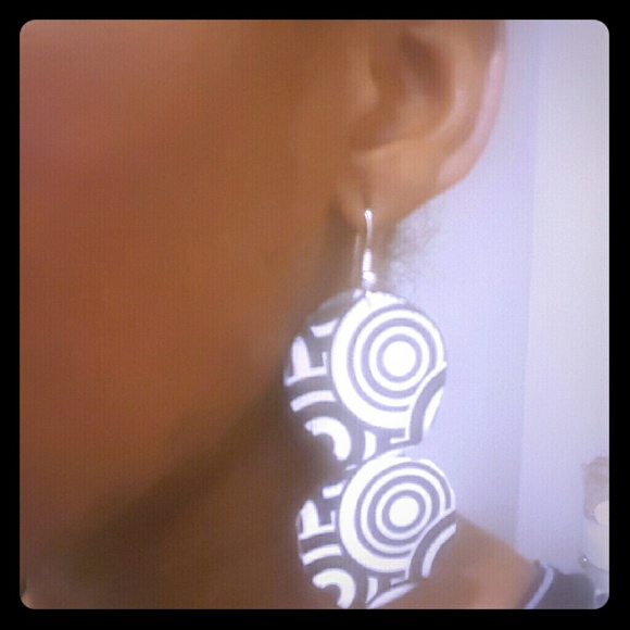 MIKAHNAH Duck tape earring collection