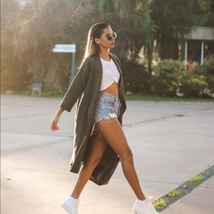 Meet your Posher, Justine