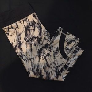 Lululemon Cropped Pants