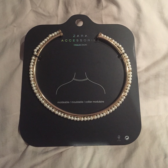 Zara necklace - brand new!