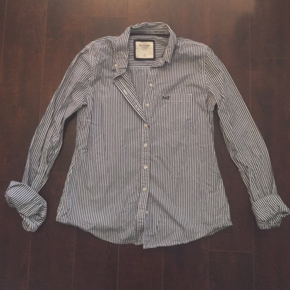 Abercrombie & Fitch Tops - Striped Abercrombie & Fitch button down shirt