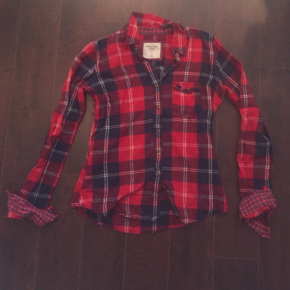 Abercrombie & Fitch Tops - Plaid Abercrombie & Fitch button down shirt