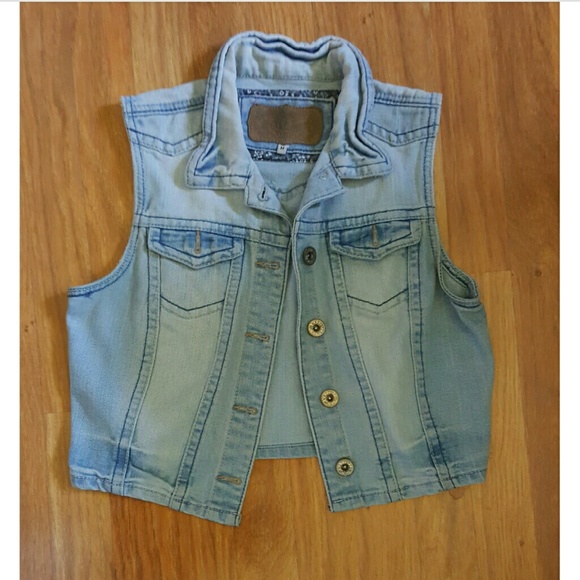 🛇🛇🛇SOLD🛇🛇🛇🛇Jean Vest🛇🛇🛇🛇
