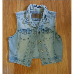 🛇🛇🛇SOLD🛇🛇🛇🛇Jean Vest🛇🛇🛇🛇