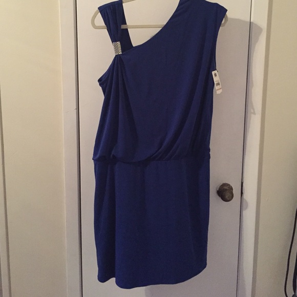 Blue occasion dress with silver accent