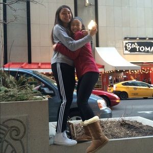 Meet your Posher, Trinity