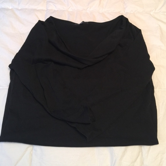 Black Gap scoop neck shirt