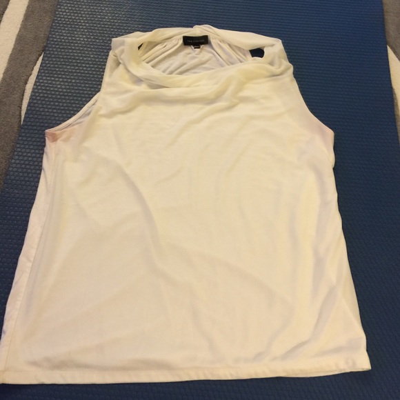 Cream colored scoop neck tank top