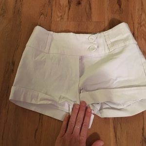 Cuffed white shorts