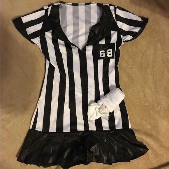 Halloween referee outfit