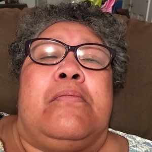 Meet your Posher, Lynette