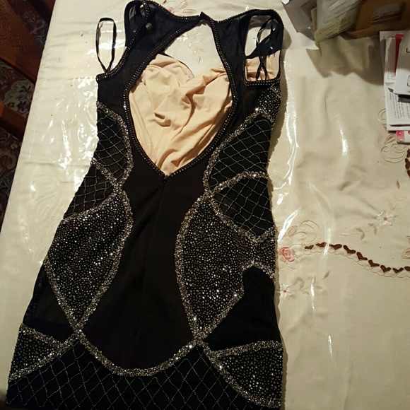 Dress - Picture 2 of 2