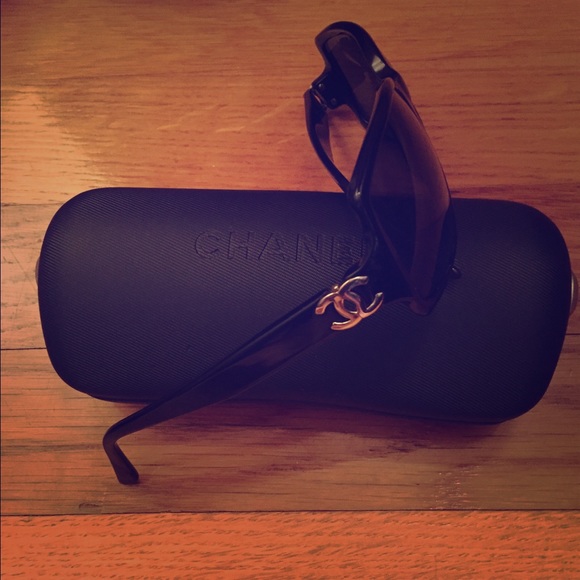 Chanel black sunglasses