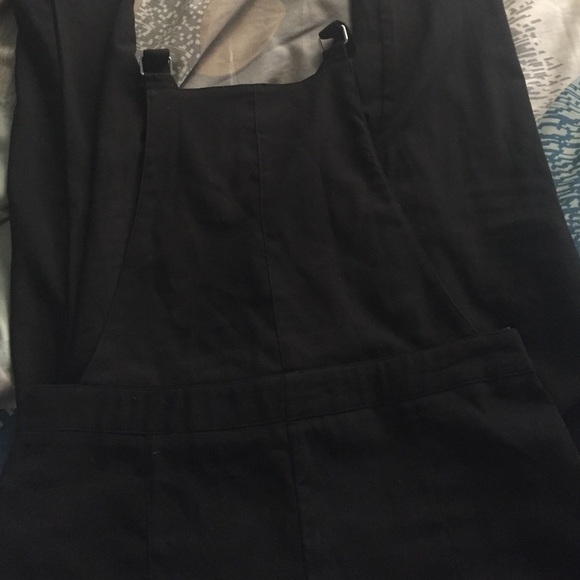 Super cute black overalls