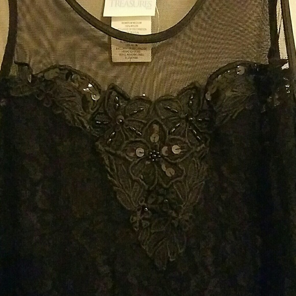 Lace top - Picture 2 of 2