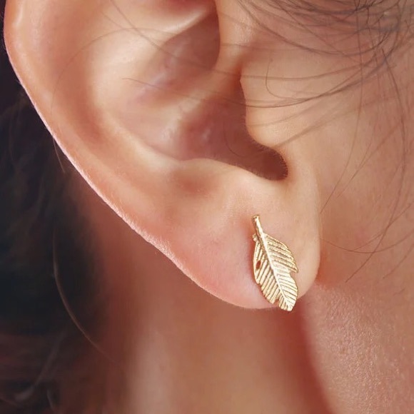 • SALE • Gold Leaves Stud Earrings • - Picture 2 of 3