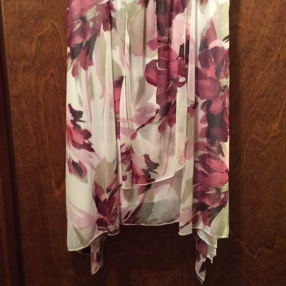 Floral Dress - Picture 3 of 4