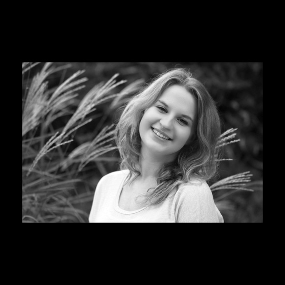 Meet your Posher, Marjorie - Picture 3 of 4