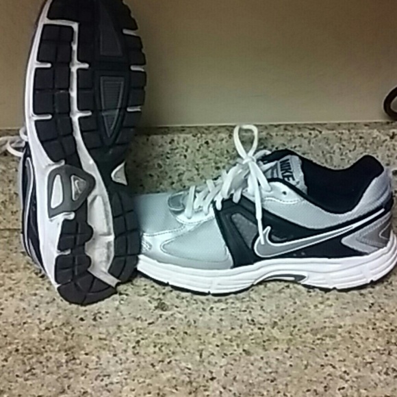 Nike dart 9 - Picture 2 of 4