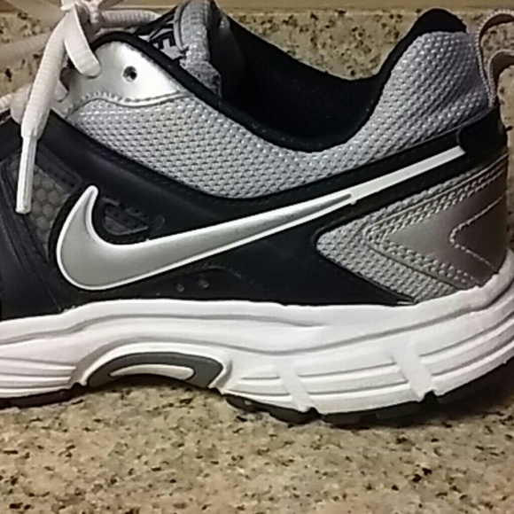 Nike dart 9 - Picture 3 of 4